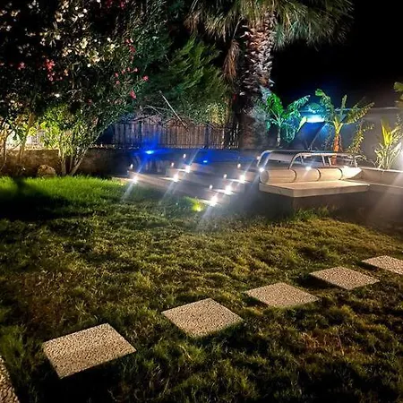 Oludeniz Bahce Jakuzili 别墅 费特希耶